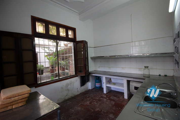 Bright house with courtyard for rent in Nghi Tam Village, Tay Ho, Ha Noi